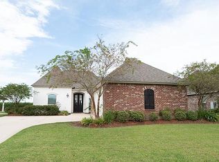 2888 Sugar Lakes Ln, Paulina, LA 70763