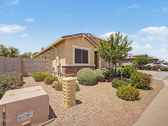 2nd image of 2493 N CASA GRANDE Avenue