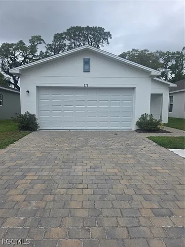878 Friendship Cir Photo 1