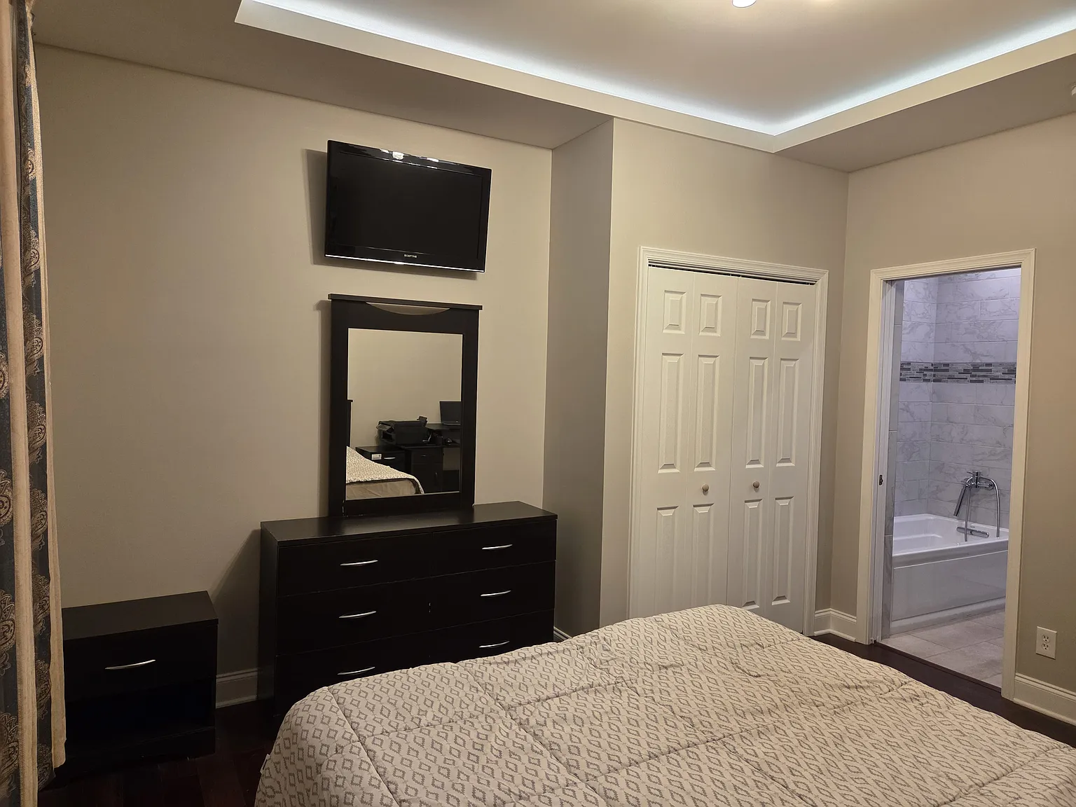 2 bed, 2.5 bath, 1308 sqft, $1,600 — Photo 4