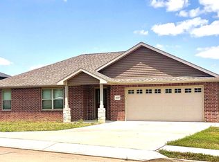 4030 Westminister Dr, Jefferson City, MO 65109