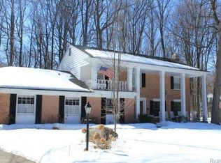 337423 Hunters Pointe Rd #2, Farmington, MI 48331