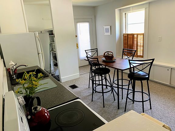 5th image of 13 Huron Ave #1