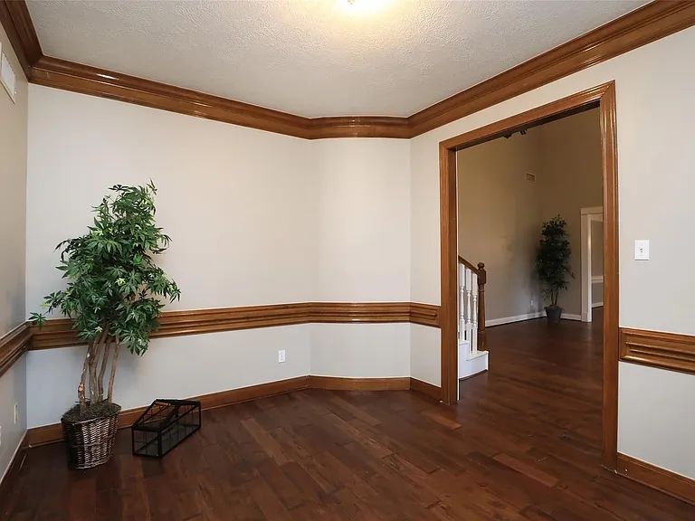 7906 Tizerton Ct — Photo 13