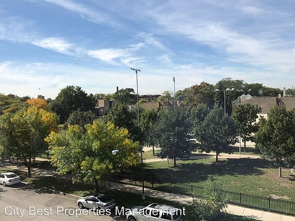 3rd image of 4637 N Lawndale Ave #2