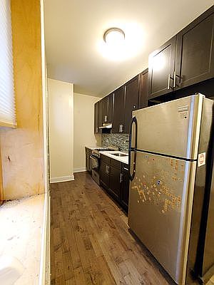 4th image of 270 Empire Blvd #1I