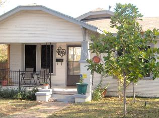 2102 Loving Ave, Fort Worth, TX 76164