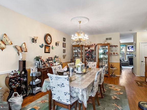 4th image of 1065 Buckingham Dr #32