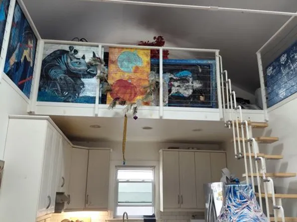 59a Brighton 10 Court image 1 of 14