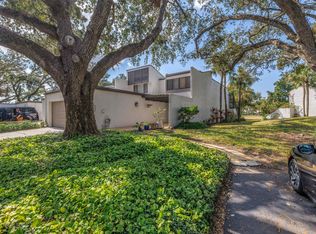 4208 Fairway Cir, Tampa, FL 33618