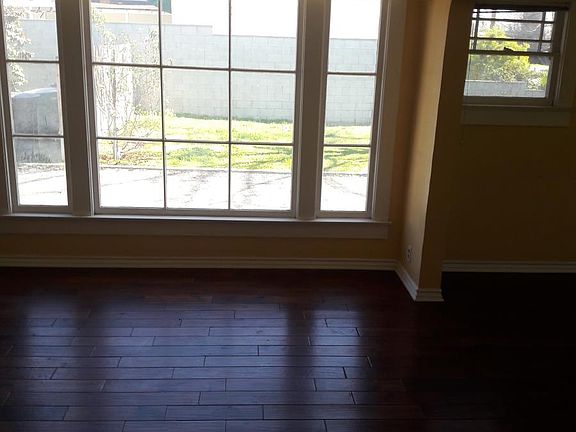 4th image of 541 E Cypress St