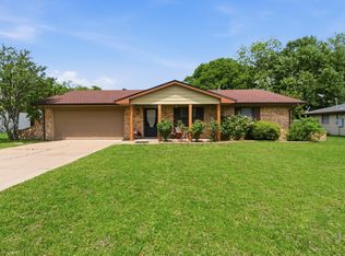 807 Keller Ave, Benbrook, TX 76126