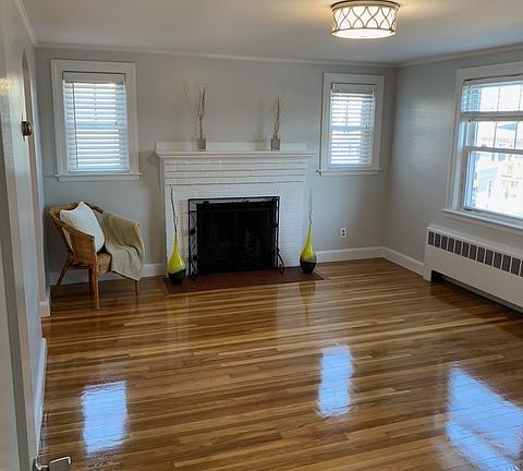 2nd image of 1517 Centre St Floor 2