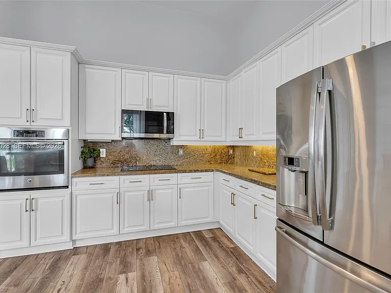 950 Marina Dr — Photo 24