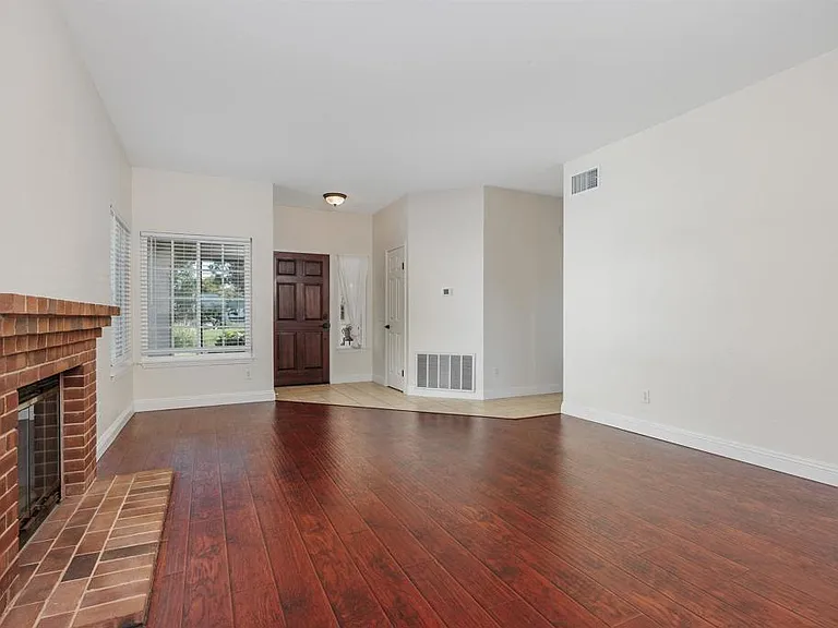 1816 Willowspring Dr — Photo 8