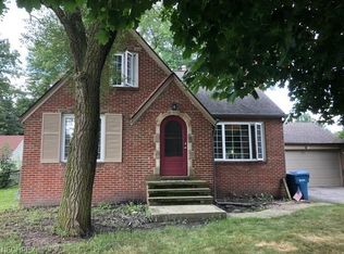 282 Jaycox Rd, Avon Lake, OH 44012