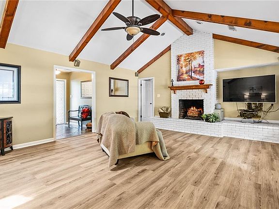 3rd image of 61239 Brittany Dr