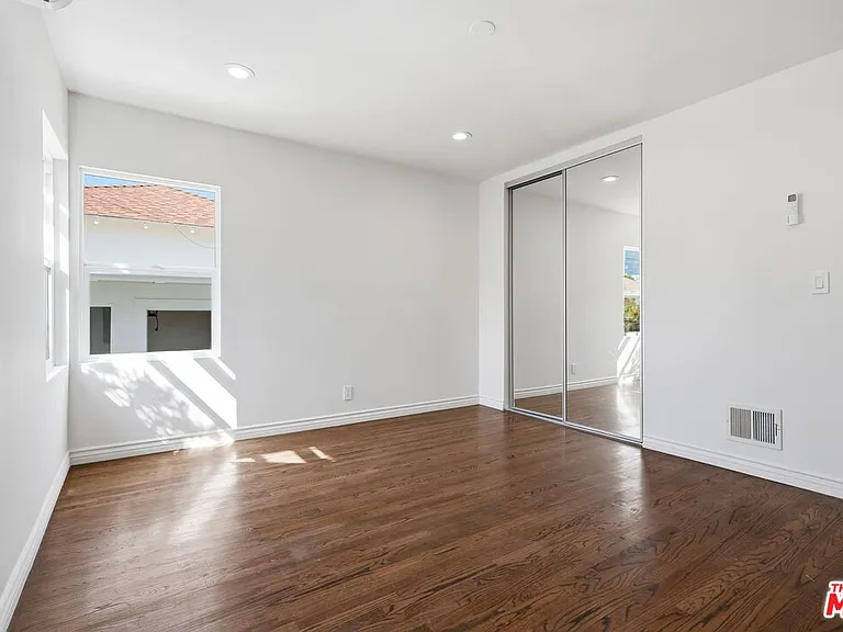 9741 Alcott St — Photo 11