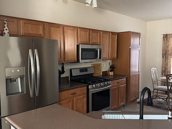 4th image of 116 E Camino Limon Verde