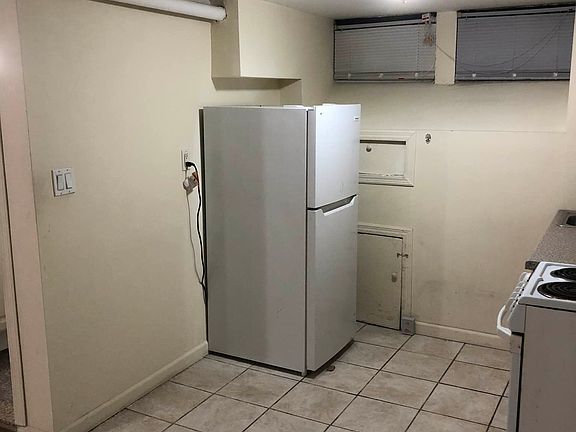 2nd image of 22-30 42nd St #Ll