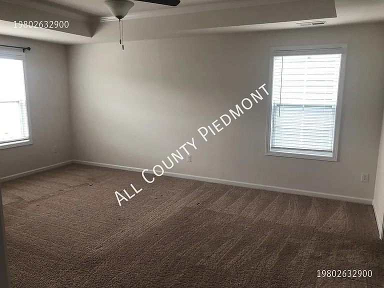 1509 Cambria Ct — Photo 6