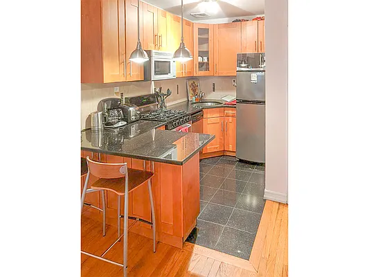 Rented by MySpaceNYC | media 22