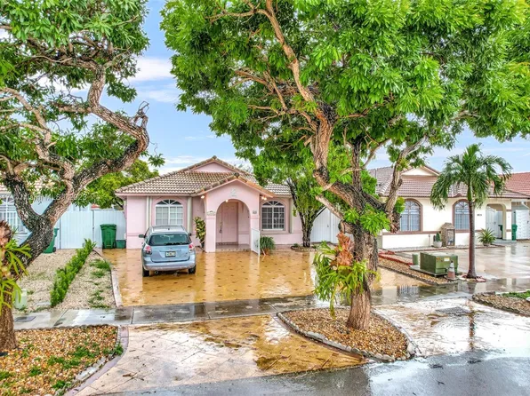 10096 NW 127th Ter, Hialeah Gardens, FL 33018