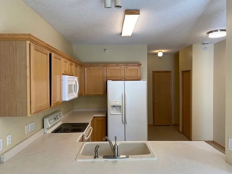 9410 Marshall Rd — Photo 9