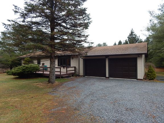 3rd image of 32 New Hope Ln
