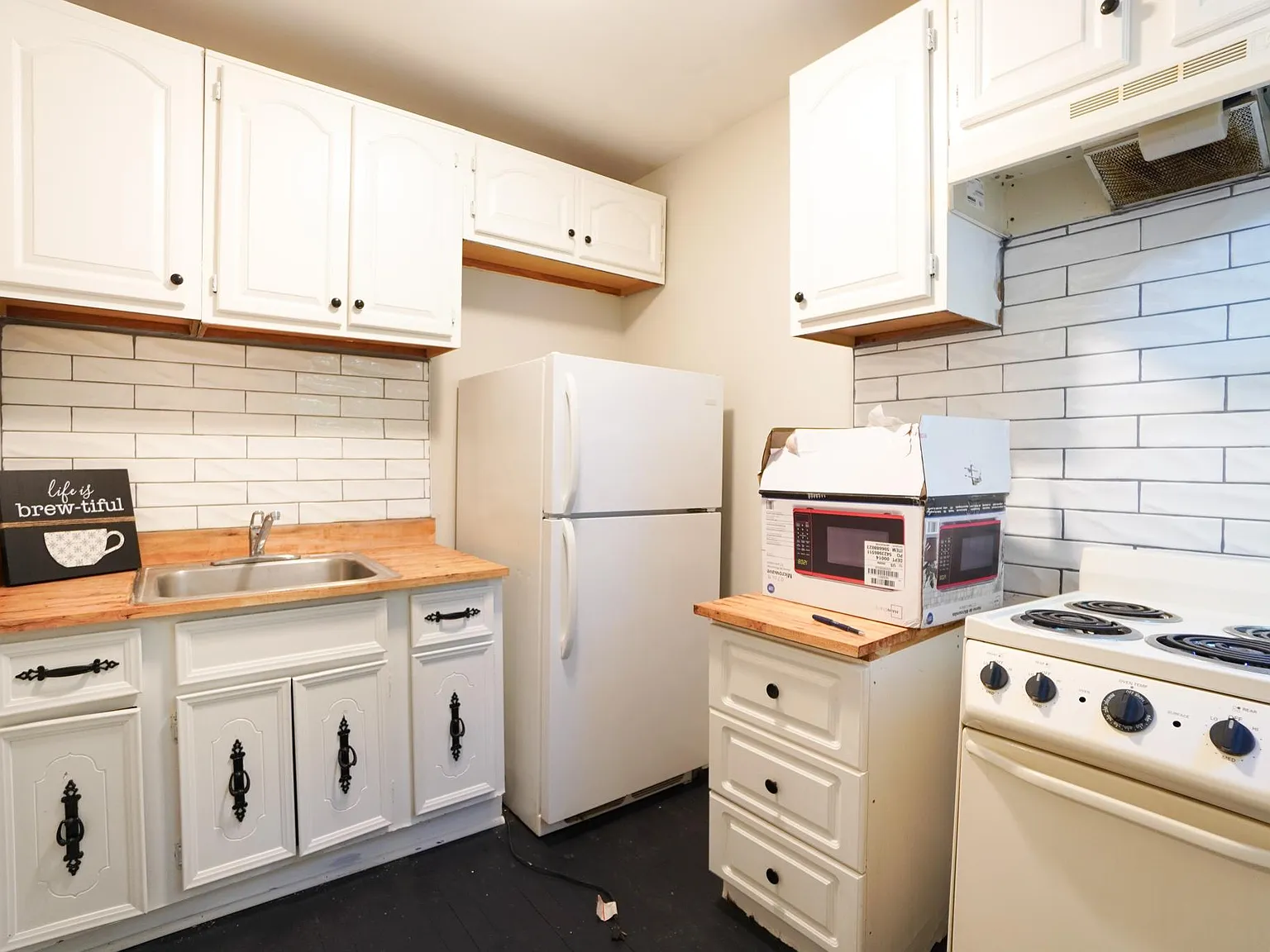 Studio, 400 sqft, $1,500 — Photo 4