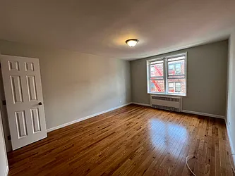 Rented by Sterea Agency