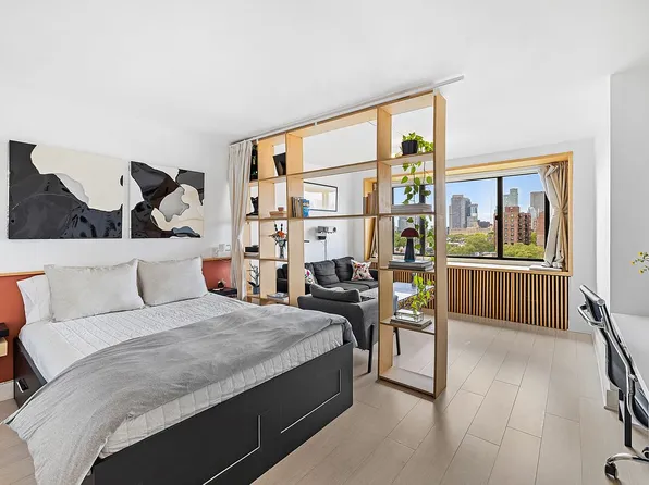 185 Hall St APT 1109, Brooklyn, NY 11205