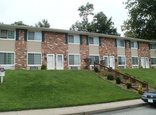 1301 N 4th St #1315, Saint Charles, MO 63301