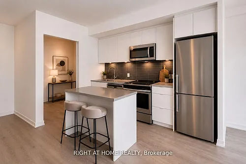 8868 Yonge St #208E Photo 1