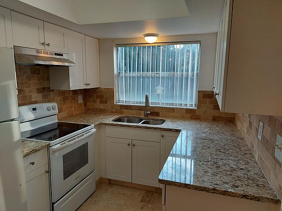 3rd image of 3010 Saint John Dr