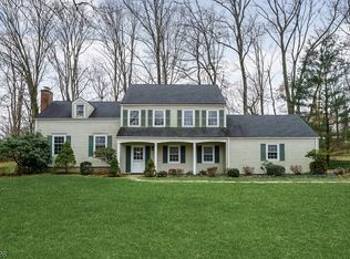 4 Stonehenge Rd, Morristown, NJ 07960