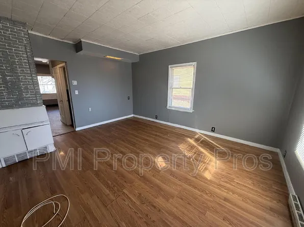 1114 W Keefe Ave, Milwaukee, WI 53206