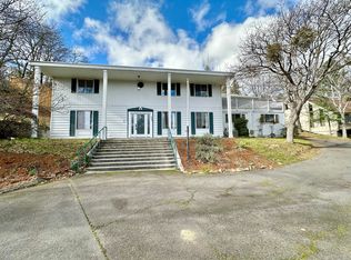 235 Terrace St, Ashland, OR 97520