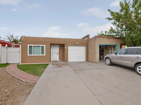 3412 Abbey Ct NW, Albuquerque, NM 87120
