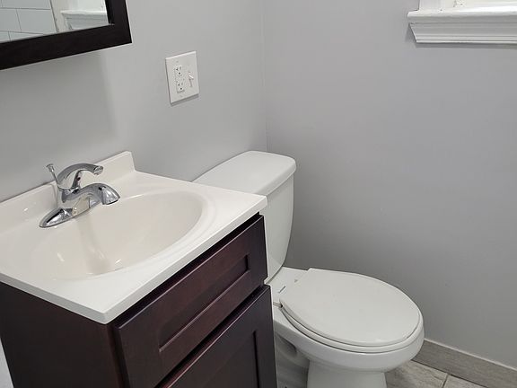 4th image of 246 Summit Ave APT 108