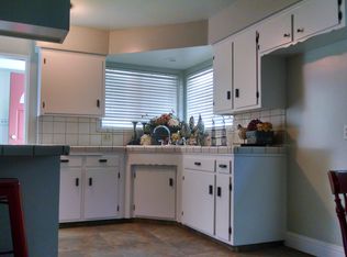 601 Pinto Ln, Bakersfield, CA 93314