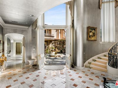 10275 Century Woods Dr, Los Angeles, CA, 90067