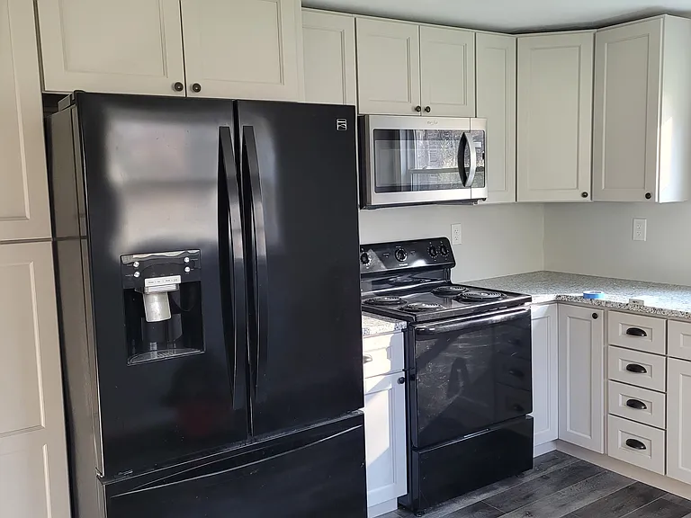 217 Duncan Rd — Photo 3