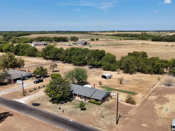 5105 Rolling Hills Dr, Sherman, TX 75092