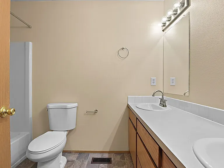 12503 N Ruby St — Photo 4