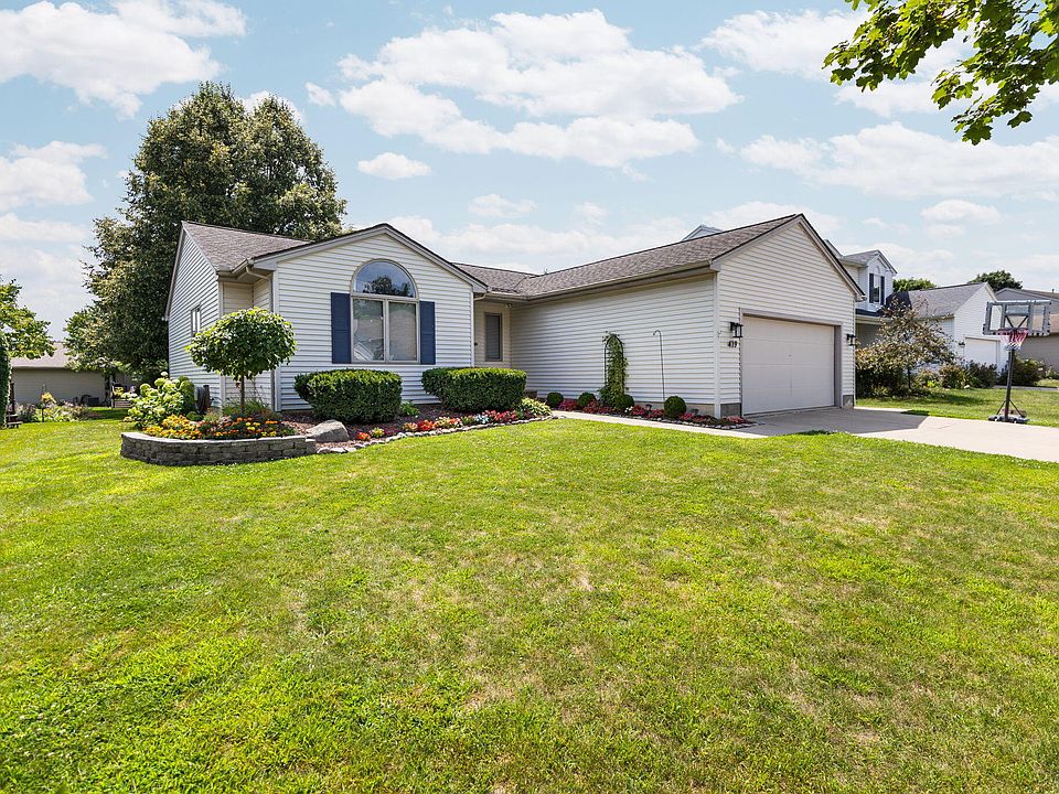 1st image of 419 Woodland Dr W