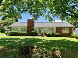 105 W 12th Ave, Johnson City, TN 37604