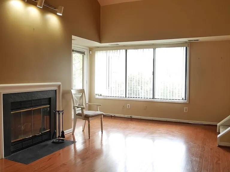 10004 Hellingly Pl #238 — Photo 3