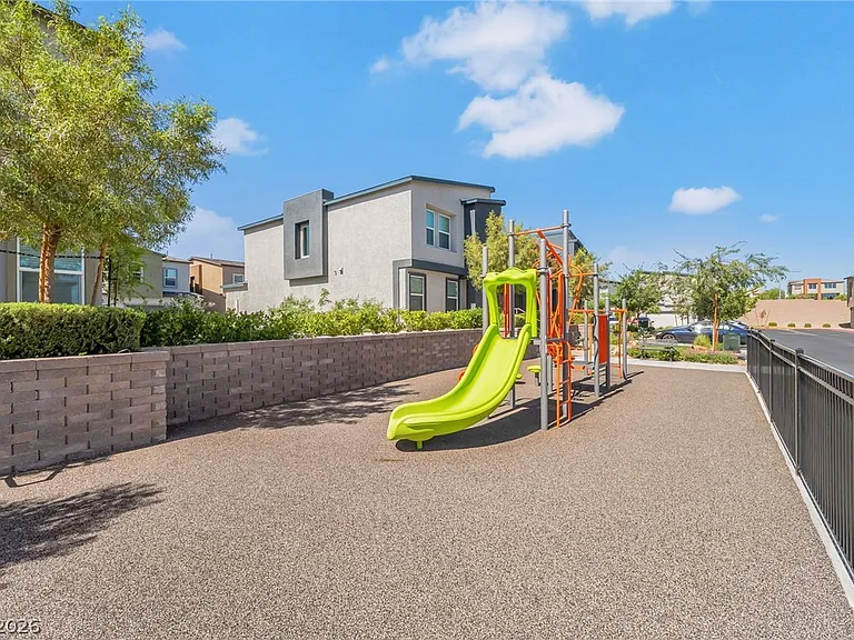 4826 Wine Ridge Ave — Photo 20