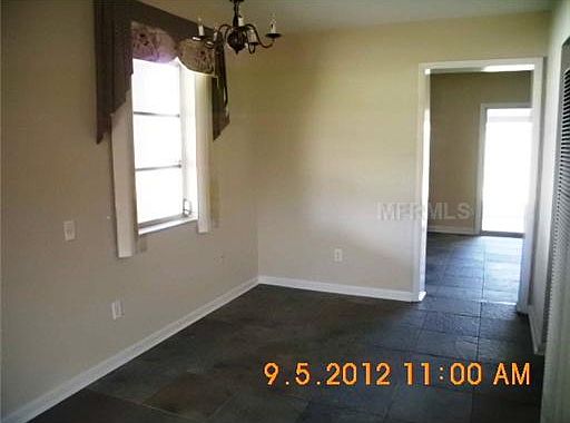 3rd image of 1529 Wakefield Cir